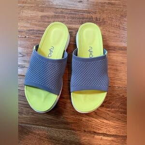 Ryka • Yellow and Blue • Slides • size 8